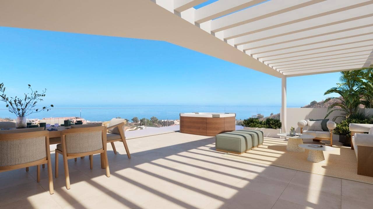 Apartamento de 2 habitaciones en Rincón de la Victoria en venta con piscina garaje - 411.000 € (Ref: 9193714)