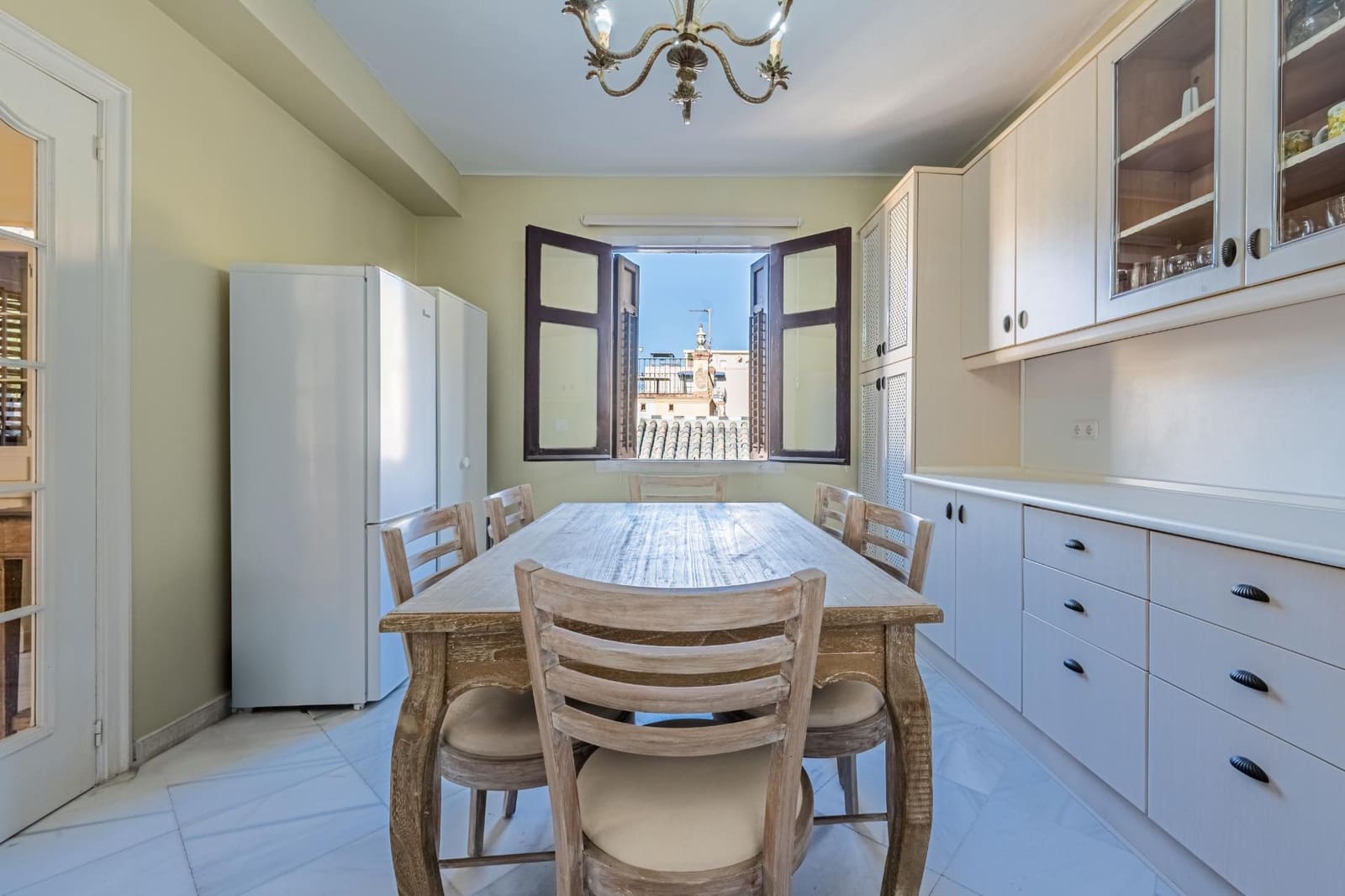 3 soveværelse Penthouse til salg i Malaga by med garage - € 1.570.000 (Ref: 9204427)