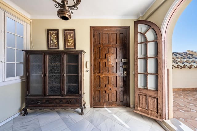 3 sovrum Takvåning till salu i La Malagueta, Málaga stad med garage - 1 570 000 € (Ref: 9204427)