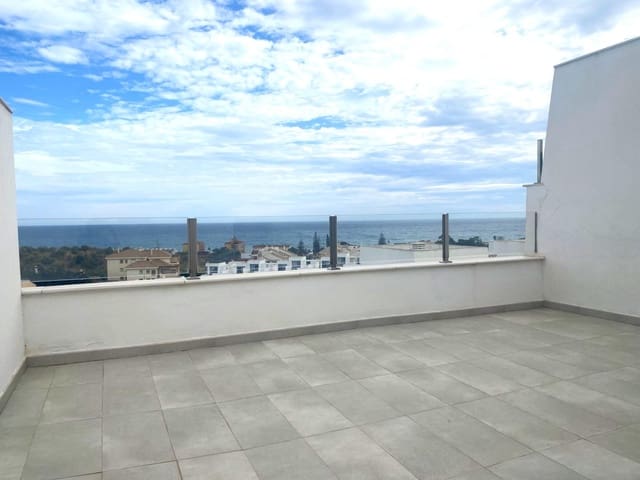 4 soveværelse Rækkehus til salg i Rincón de la Victoria med swimmingpool garage - € 545.000 (Ref: 9220208)