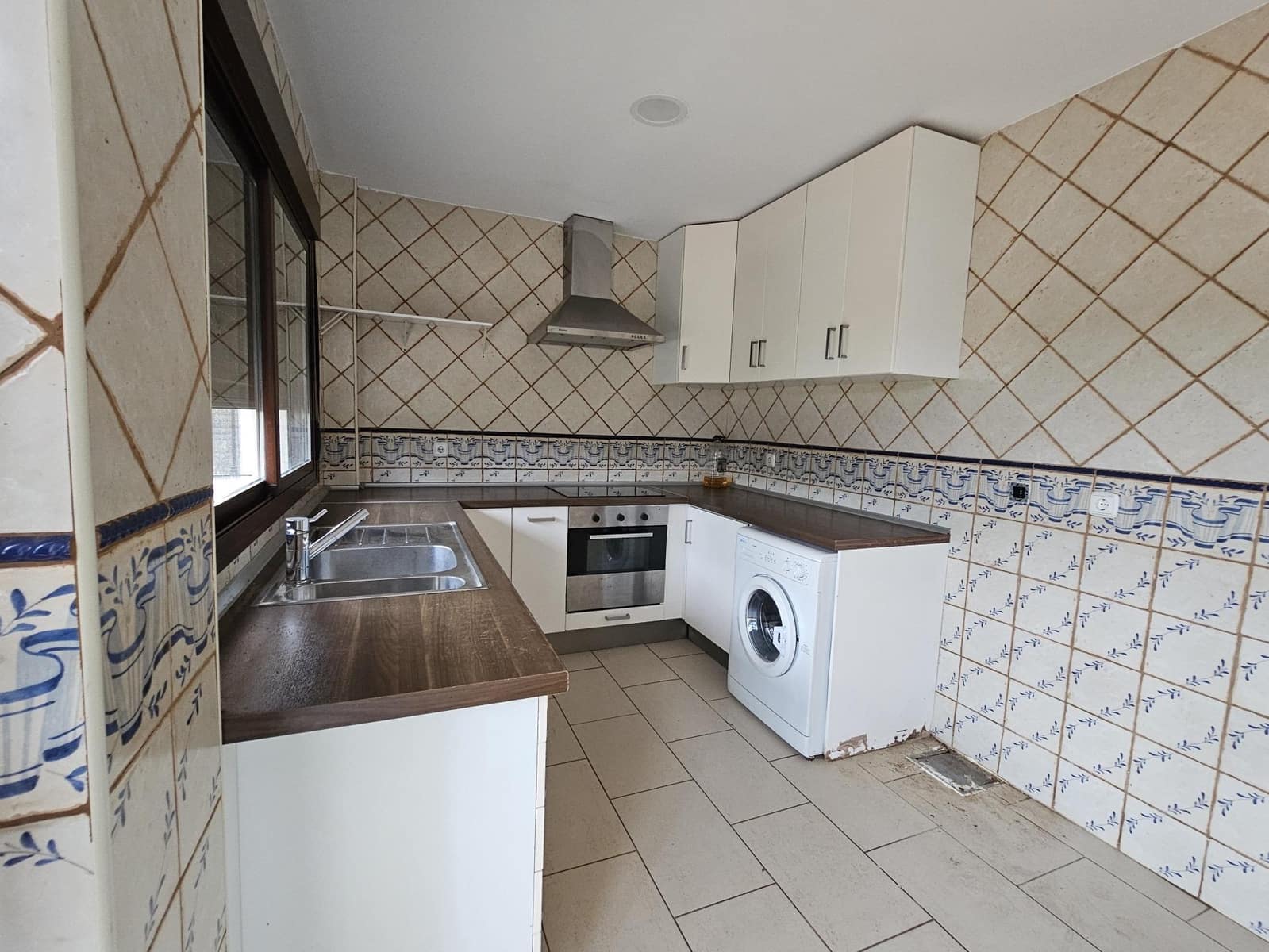 4 sypialnia Willa na sprzedaż w Novo Sancti Petri z basenem - 620 000 € (Ref: 9353560)