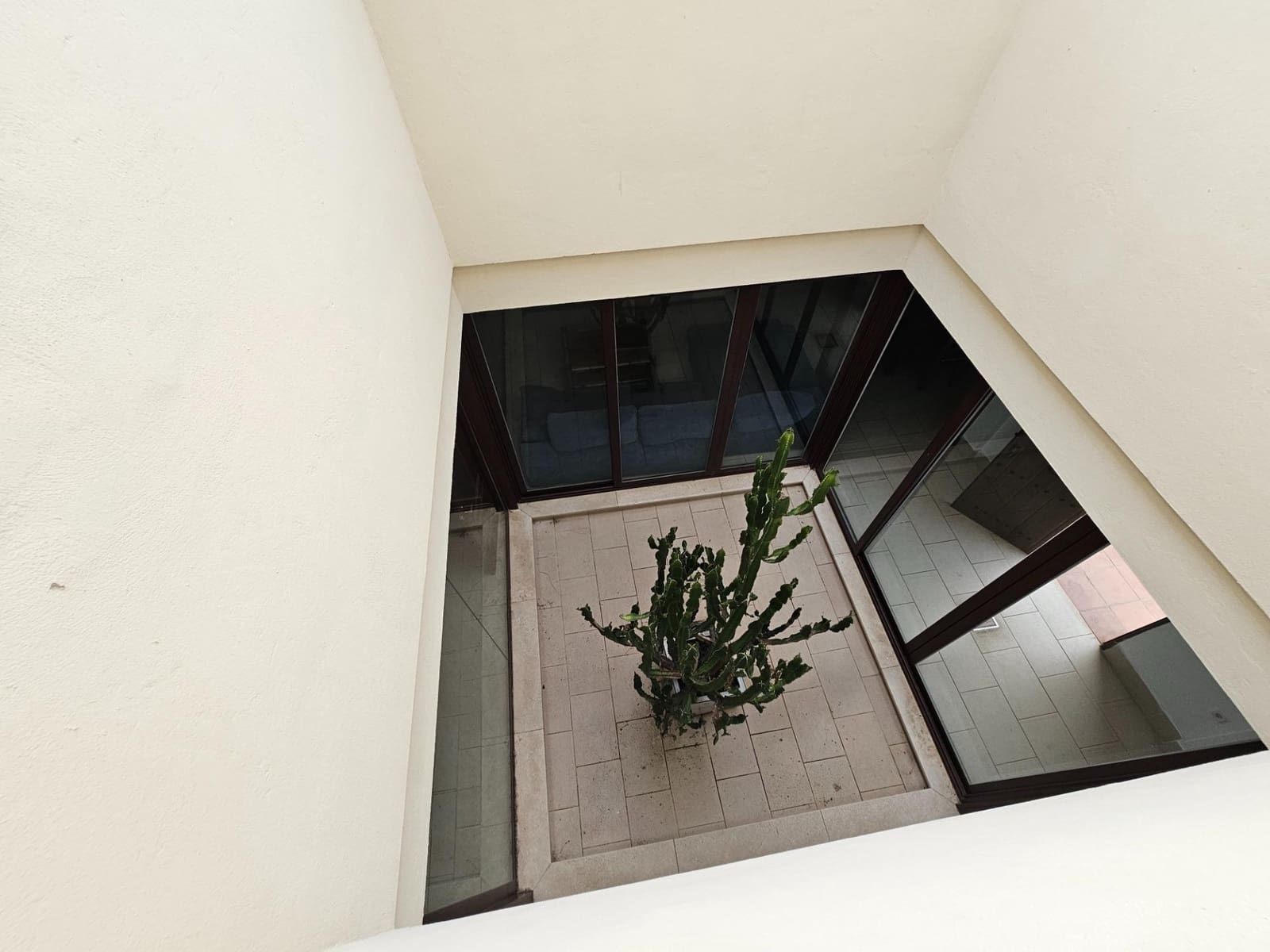 4 sypialnia Willa na sprzedaż w Novo Sancti Petri z basenem - 620 000 € (Ref: 9353560)