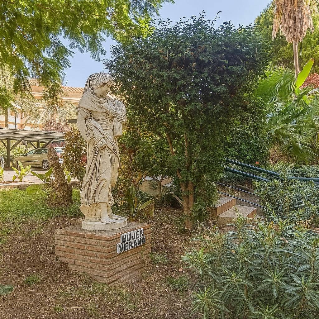 3 Zimmer Wohnung zu verkaufen in Estepona mit Pool Garage - 310.000 € (Ref: 9373801)