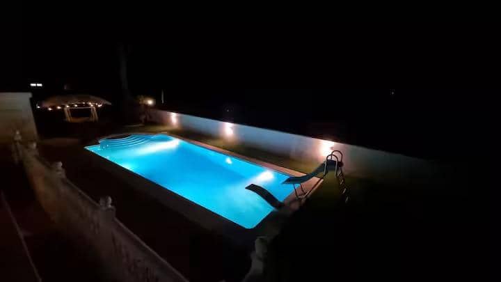 7 Zimmer Villa zu verkaufen in Sotogrande mit Pool Garage - 1.200.000 € (Ref: 9373802)