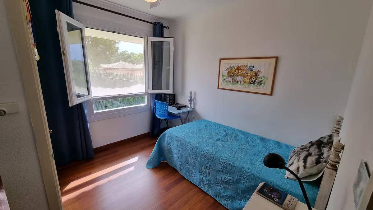 7 Zimmer Villa zu verkaufen in Sotogrande mit Pool Garage - 1.200.000 € (Ref: 9373802)