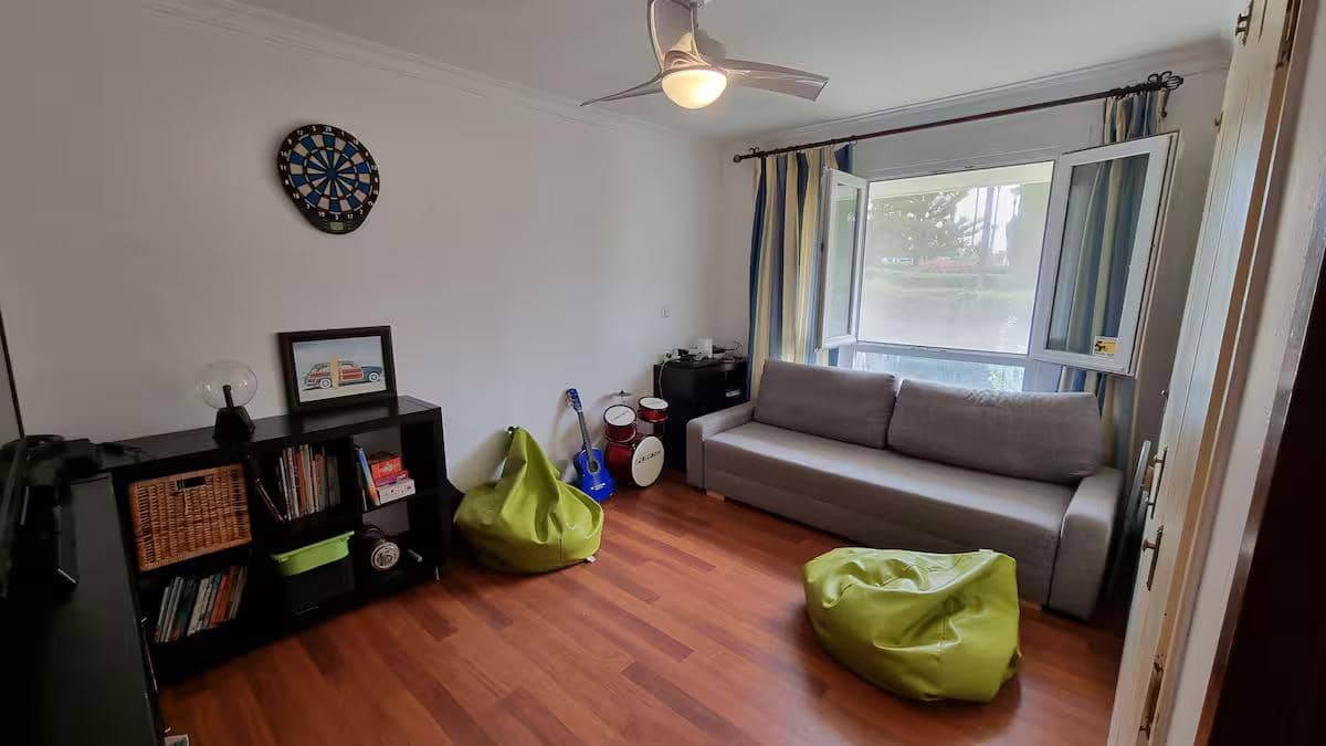 7 Zimmer Villa zu verkaufen in Sotogrande mit Pool Garage - 1.200.000 € (Ref: 9373802)