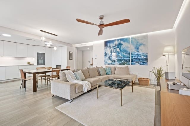 2 bedroom Apartment for sale in Estepona with pool garage - € 795,000 (Ref: 9382789)