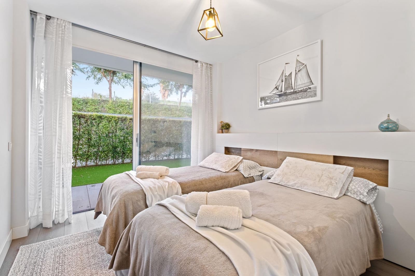 2 bedroom Apartment for sale in Estepona with pool garage - € 795,000 (Ref: 9382789)