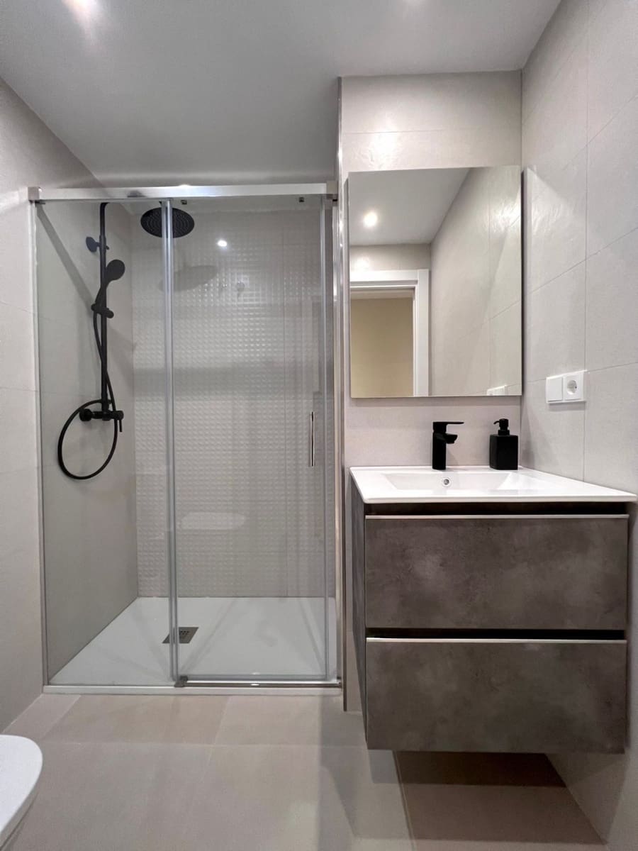 1 bedroom Apartment for sale in Almayate with pool garage - € 341,000 (Ref: 9390685)