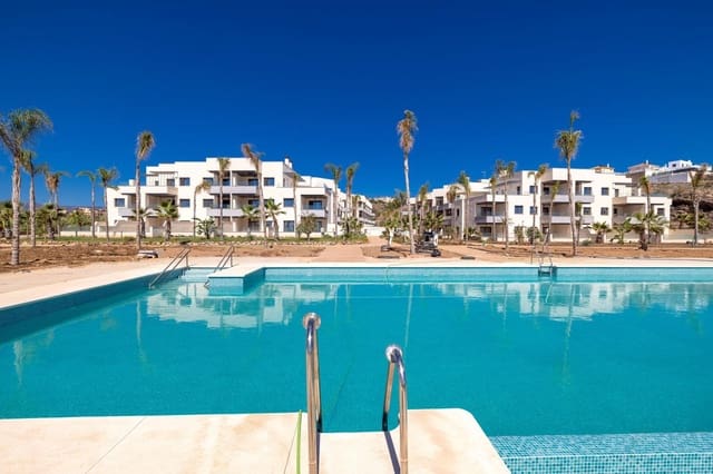 2 bedroom Apartment for sale in Almayate, Vélez-Málaga with pool garage - € 390,500 (Ref: 9390686)