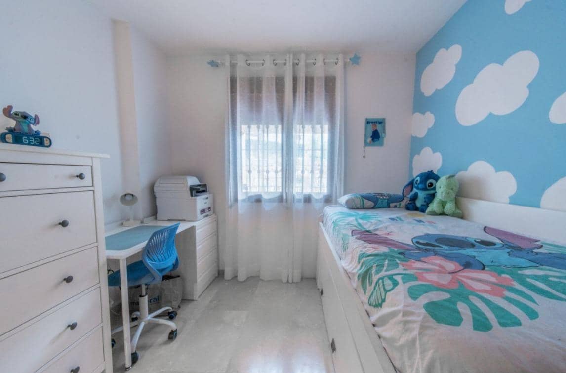 2 bedroom Apartment for sale in Mijas with pool garage - € 299,000 (Ref: 9395938)