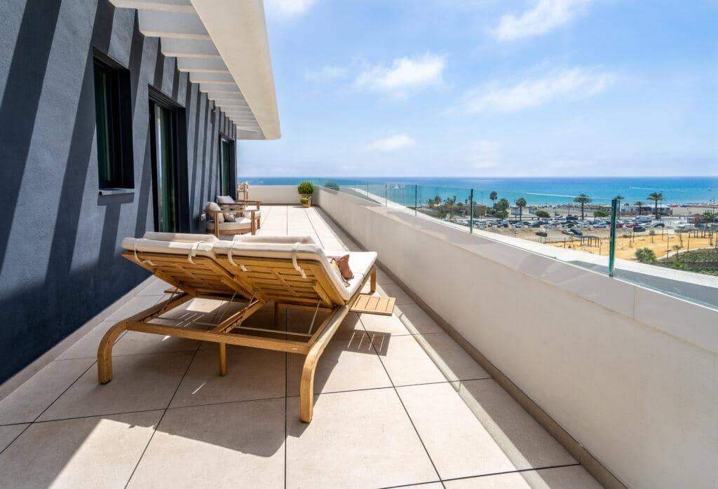2 Zimmer Apartment zu verkaufen in Torremolinos mit Pool Garage - 778.500 € (Ref: 9398453)