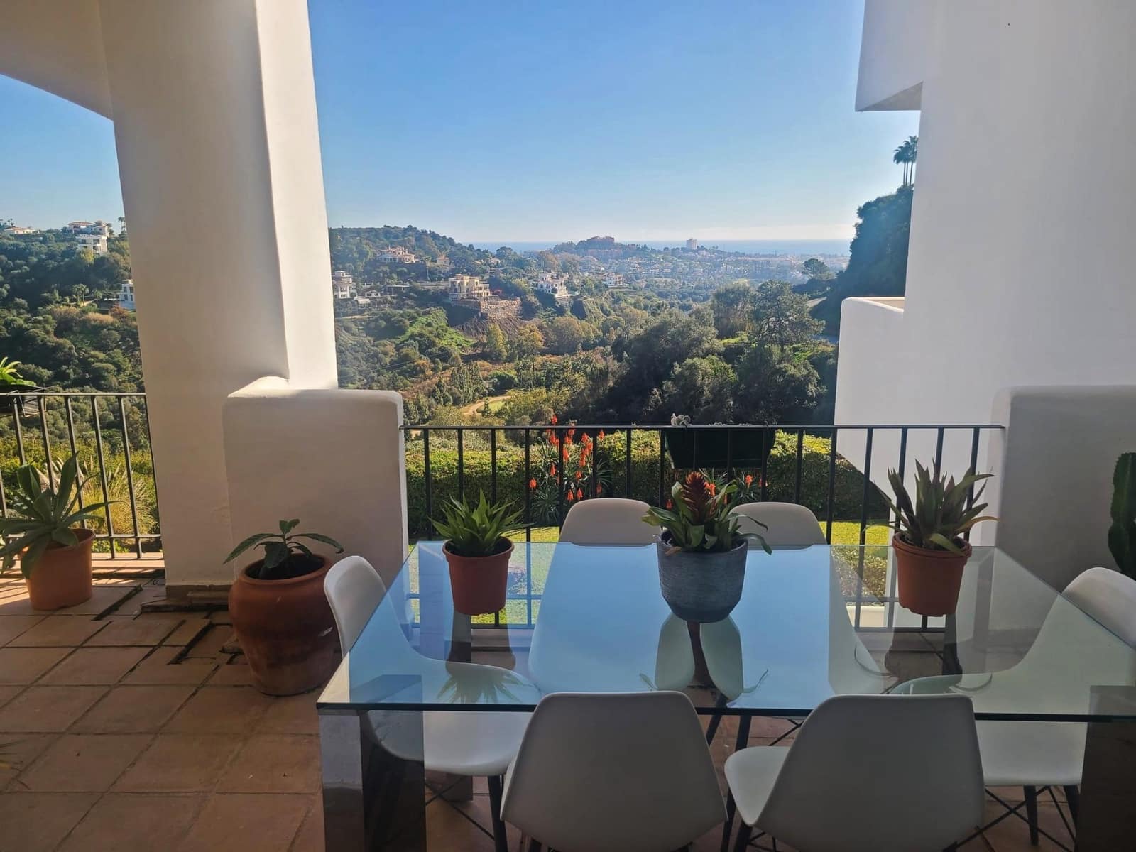 2 soverom Leilighet til salgs i Aloha Golf med garasje - € 480 000 (Ref: 9524241)