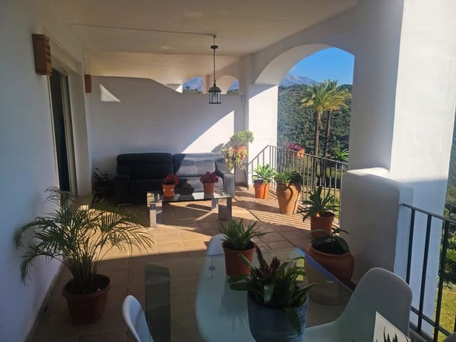 2 soverom Leilighet til salgs i Aloha Golf, Marbella med garasje - € 480 000 (Ref: 9524241)