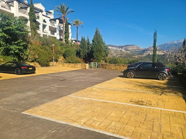 2 soverom Leilighet til salgs i Aloha Golf, Marbella med garasje - € 480 000 (Ref: 9524241)