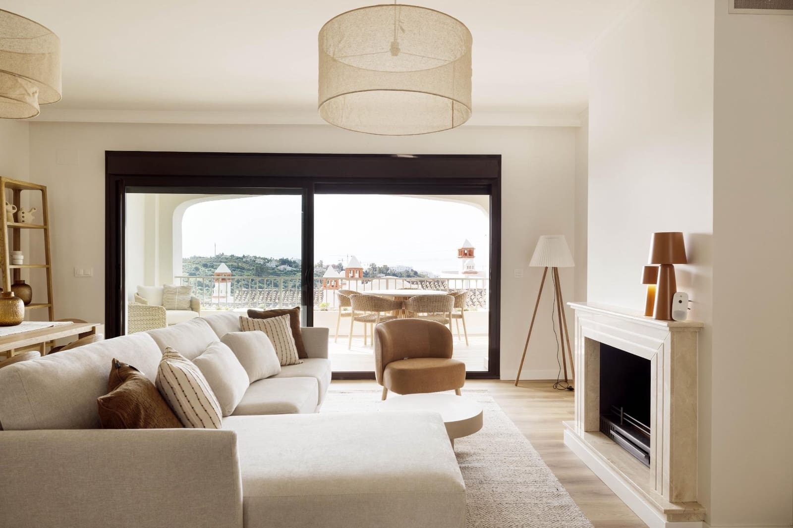 3 sovrum Radhus till salu i Estepona med pool garage - 470 250 € (Ref: 9548129)