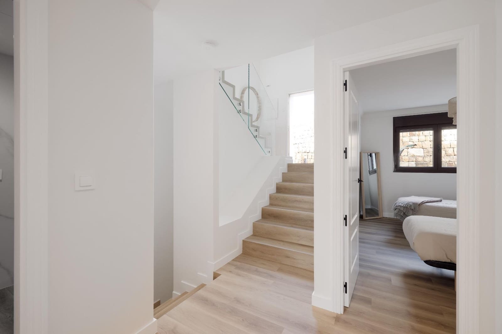 3 sovrum Radhus till salu i Estepona med pool garage - 470 250 € (Ref: 9548129)