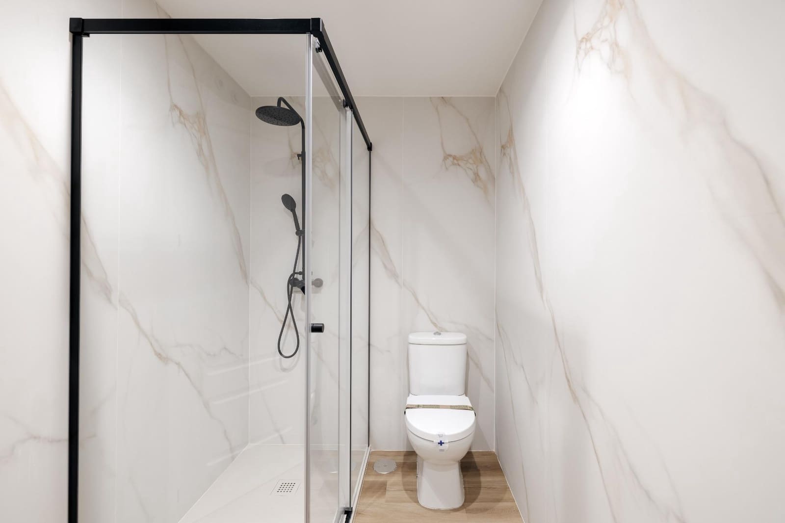 3 sovrum Radhus till salu i Estepona med pool garage - 470 250 € (Ref: 9548129)