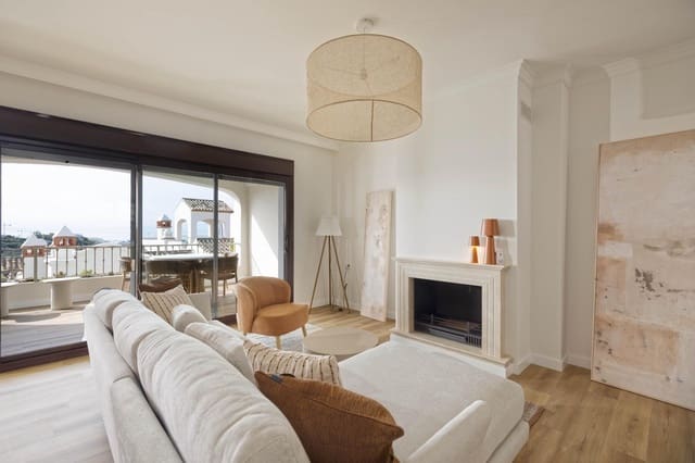 3 sovrum Radhus till salu i Estepona med pool garage - 470 250 € (Ref: 9548129)