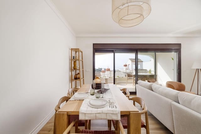 3 sovrum Radhus till salu i Estepona med pool garage - 470 250 € (Ref: 9548129)