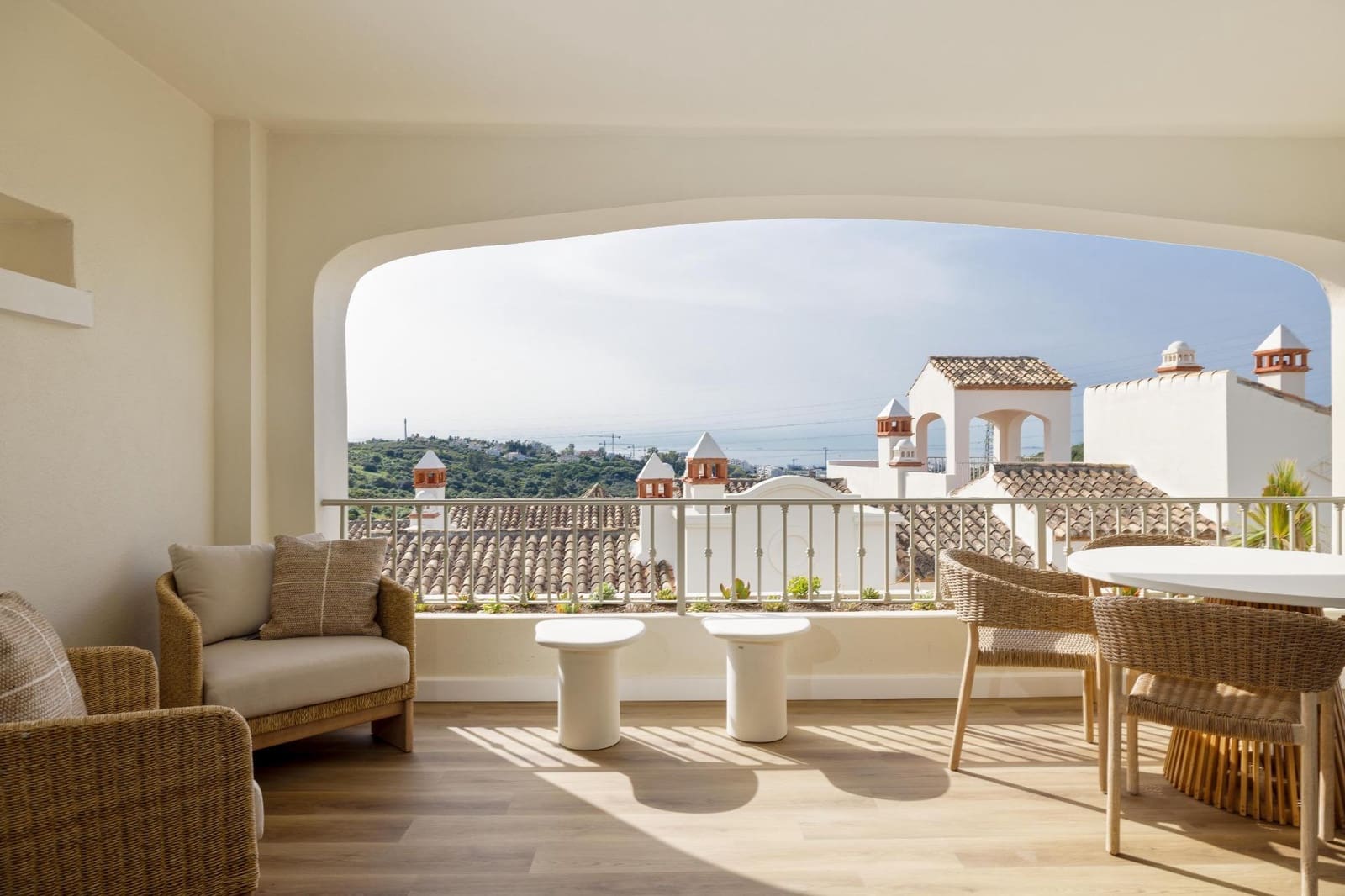 3 sovrum Radhus till salu i Estepona med pool garage - 470 250 € (Ref: 9548129)