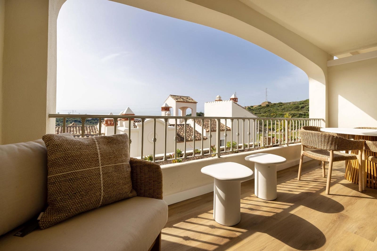 3 sovrum Radhus till salu i Estepona med pool garage - 470 250 € (Ref: 9548129)