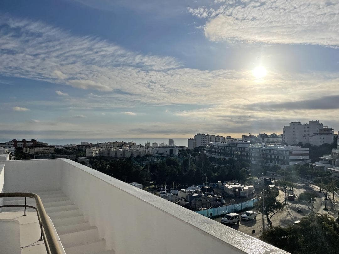 3 sypialnia Penthouse na sprzedaż w Estepona z garażem - 850 000 € (Ref: 9551320)