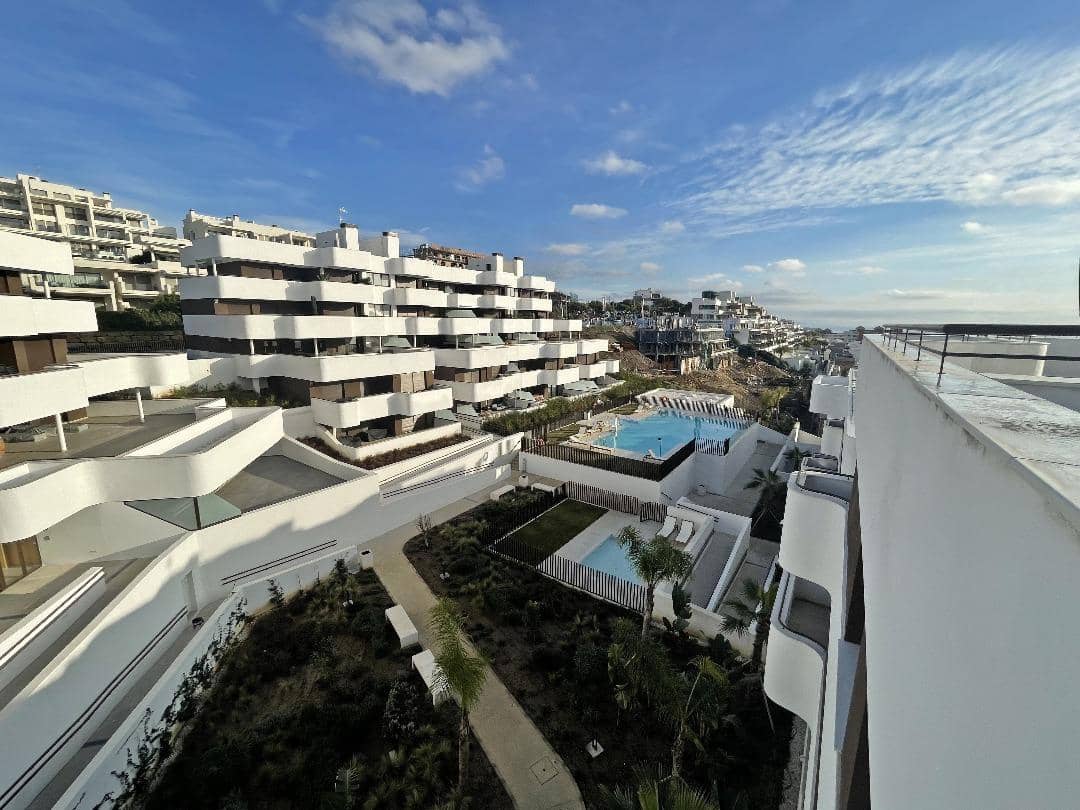 3 sypialnia Penthouse na sprzedaż w Estepona z garażem - 850 000 € (Ref: 9551320)