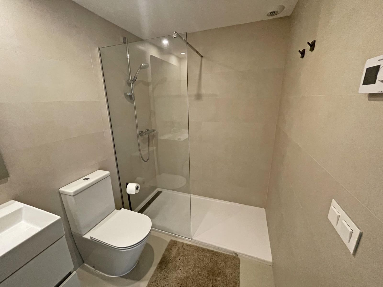 3 sypialnia Penthouse na sprzedaż w Estepona z garażem - 850 000 € (Ref: 9551320)