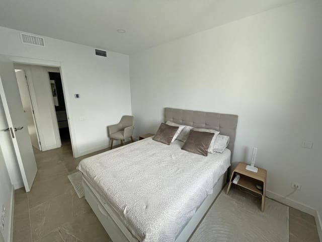 3 chambre Penthouse à vendre à Estepona avec garage - 850 000 € (Ref: 9551320)