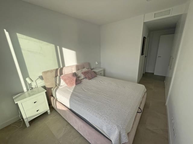 3 chambre Penthouse à vendre à Estepona avec garage - 850 000 € (Ref: 9551320)