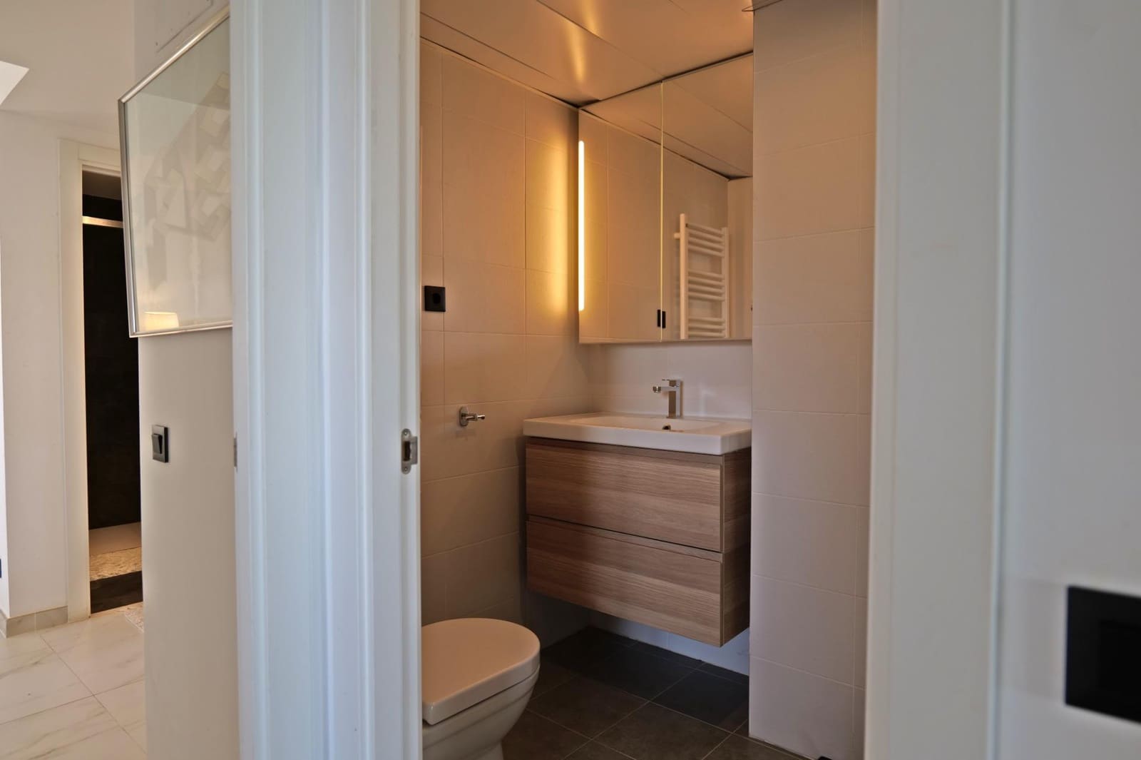 3 bedroom Penthouse for sale in Estepona with pool garage - € 1,770,000 (Ref: 9551323)