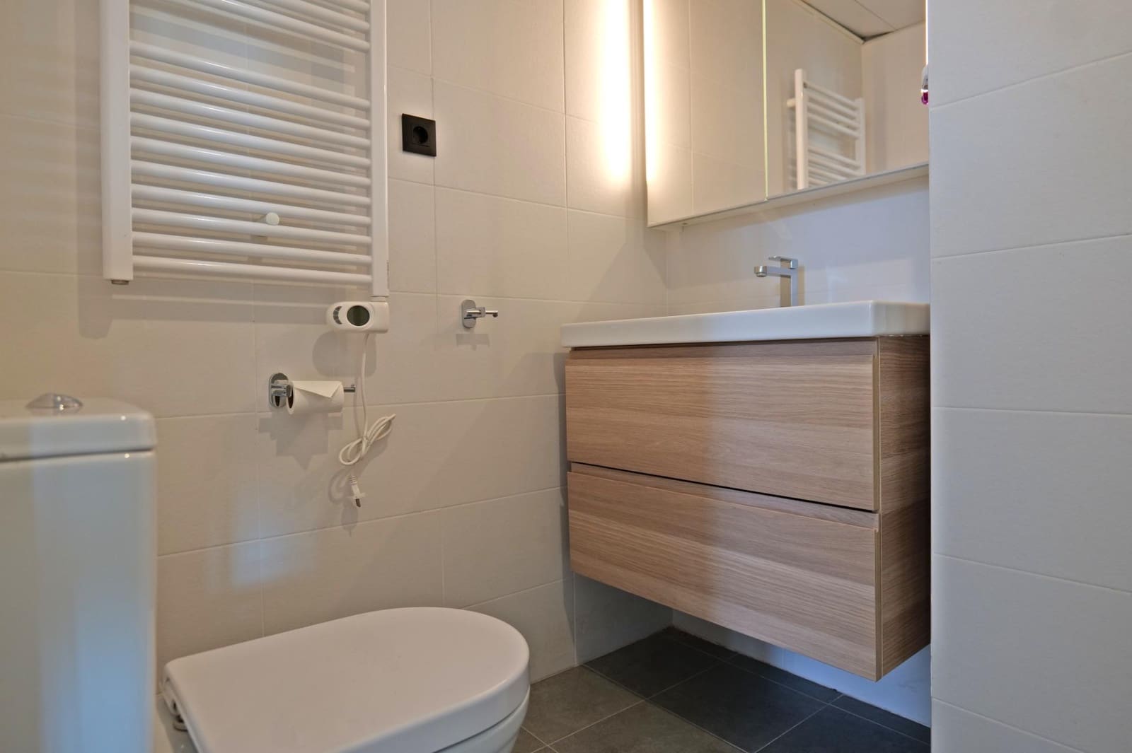 3 bedroom Penthouse for sale in Estepona with pool garage - € 1,770,000 (Ref: 9551323)