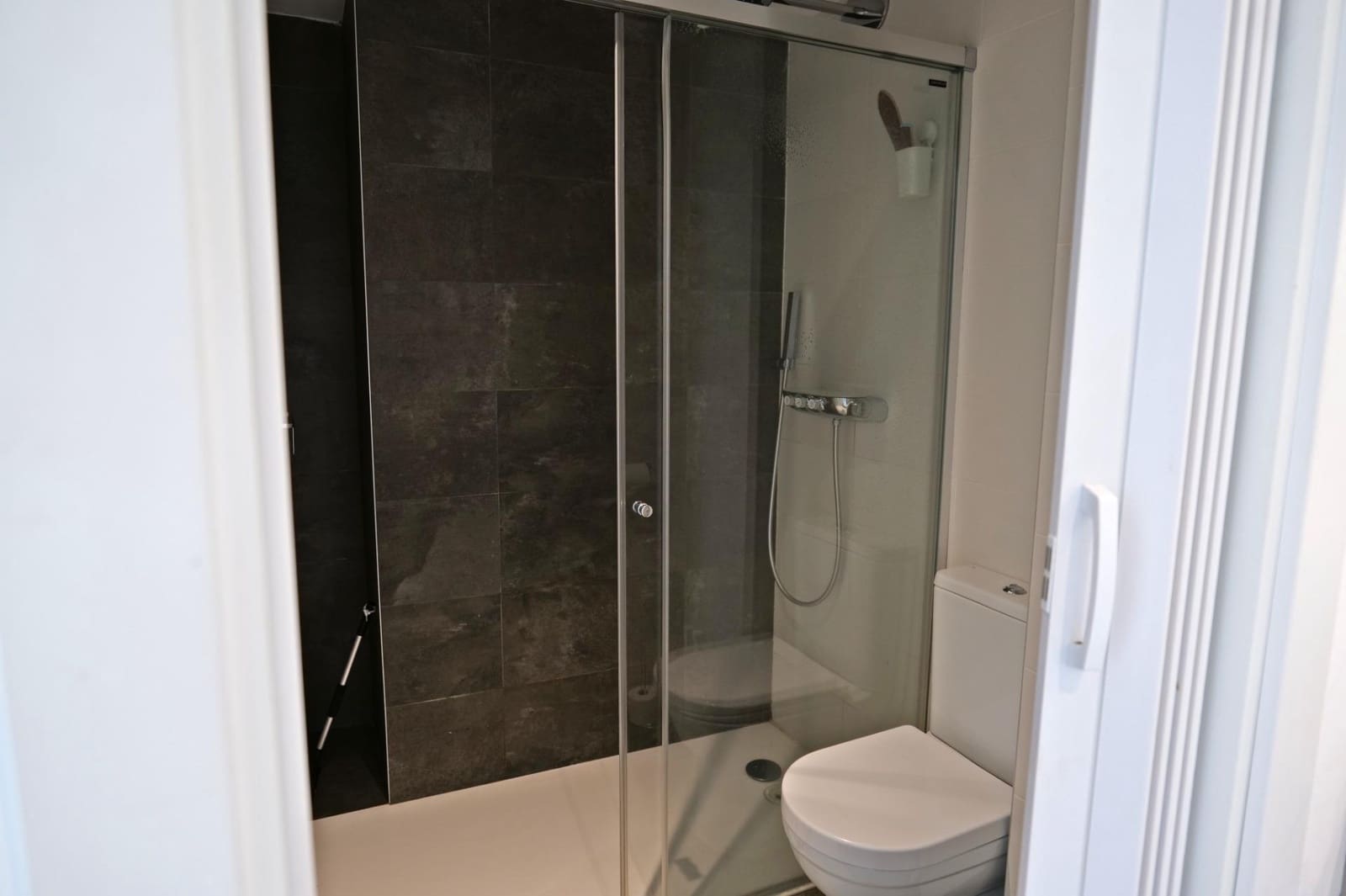 3 bedroom Penthouse for sale in Estepona with pool garage - € 1,770,000 (Ref: 9551323)