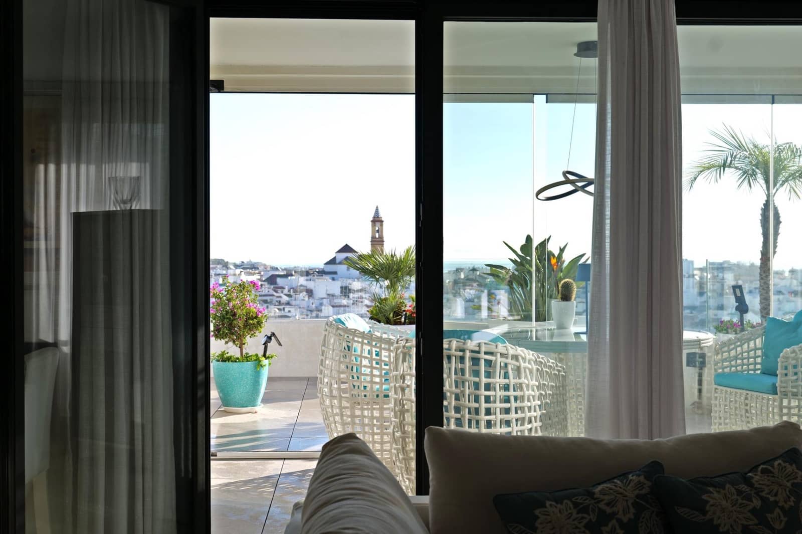 3 bedroom Penthouse for sale in Estepona with pool garage - € 1,770,000 (Ref: 9551323)