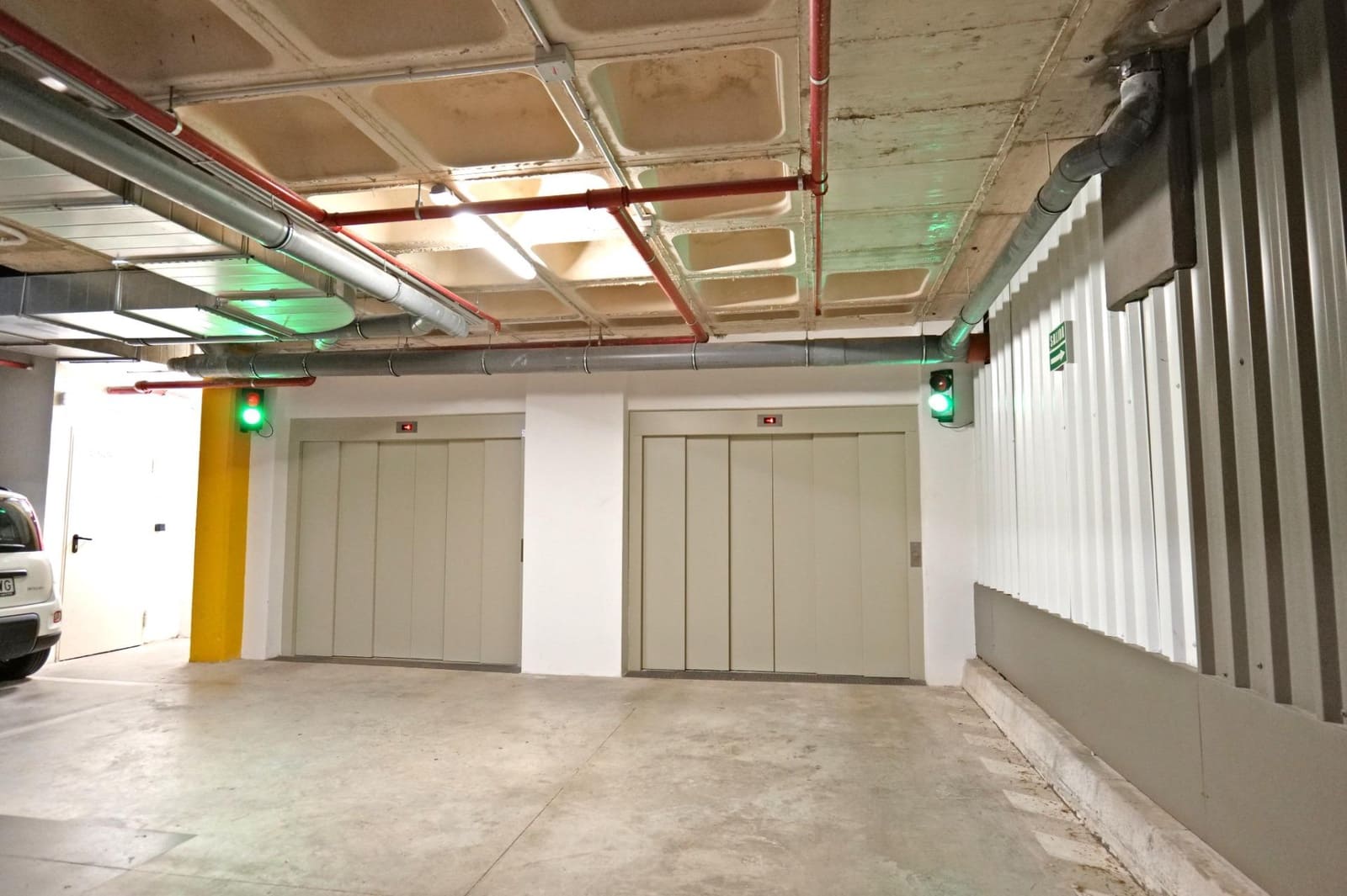 3 bedroom Penthouse for sale in Estepona with pool garage - € 1,770,000 (Ref: 9551323)