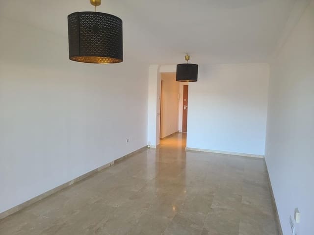 Piso de 2 habitaciones en La Cala de Mijas, Mijas en venta con garaje - 279.000 € (Ref: 9608005)