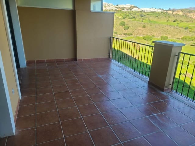 Piso de 2 habitaciones en La Cala de Mijas, Mijas en venta con garaje - 279.000 € (Ref: 9608005)