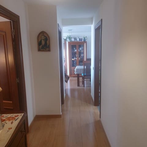 4 soverom Leilighet til salgs i Ciudad Jardín, Málaga by - € 235 000 (Ref: 9648057)