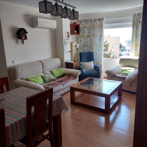 4 soverom Leilighet til salgs i Ciudad Jardín, Málaga by - € 235 000 (Ref: 9648057)