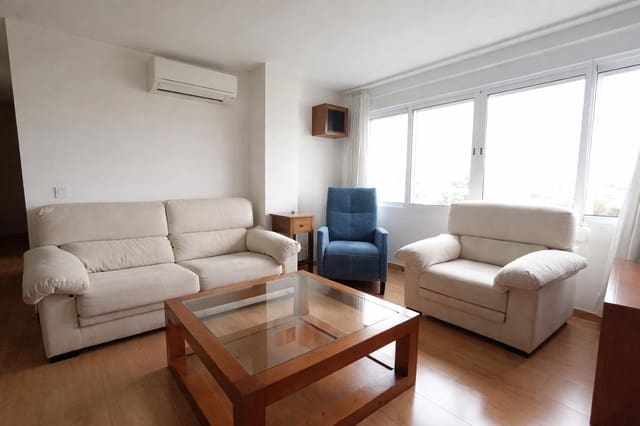 Piso de 4 habitaciones en Ciudad Jardín, Málaga ciudad en venta - 235.000 € (Ref: 9648057)