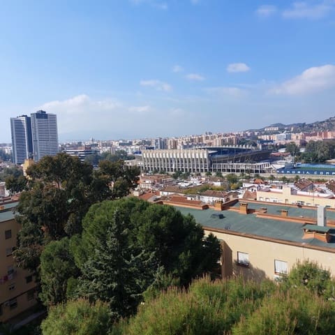 Piso de 4 habitaciones en Ciudad Jardín, Málaga ciudad en venta - 235.000 € (Ref: 9648057)