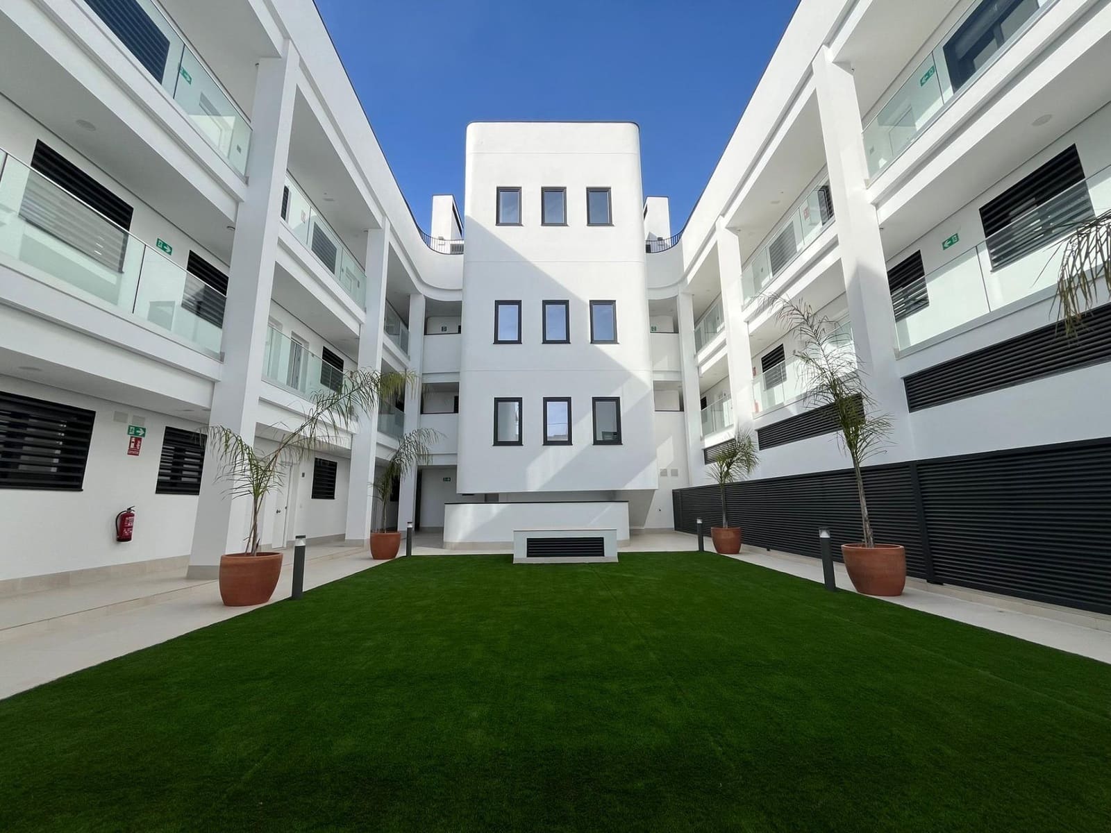 1 slaapkamer Appartement te koop in Tarifa met zwembad garage - € 299.000 (Ref: 9656024)