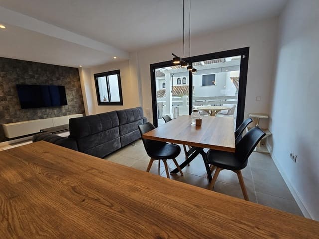 3 camera da letto Villetta a Schiera in vendita in El Paraiso, Estepona con piscina garage - 545.000 € (Rif: 9711924)