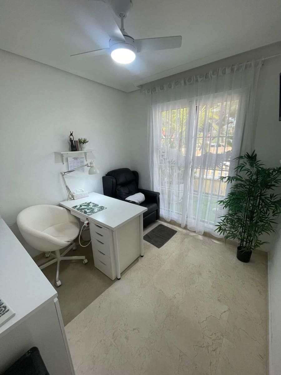 7 soveværelse Rækkehus til salg i Sitio de Calahonda med swimmingpool garage - € 620.000 (Ref: 9747800)