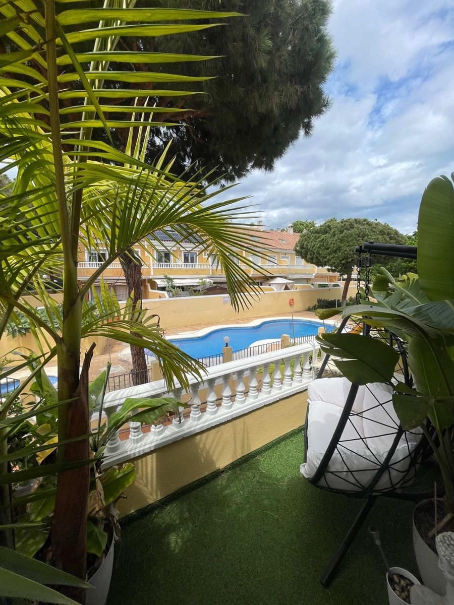 7 soveværelse Rækkehus til salg i Sitio de Calahonda med swimmingpool garage - € 620.000 (Ref: 9747800)