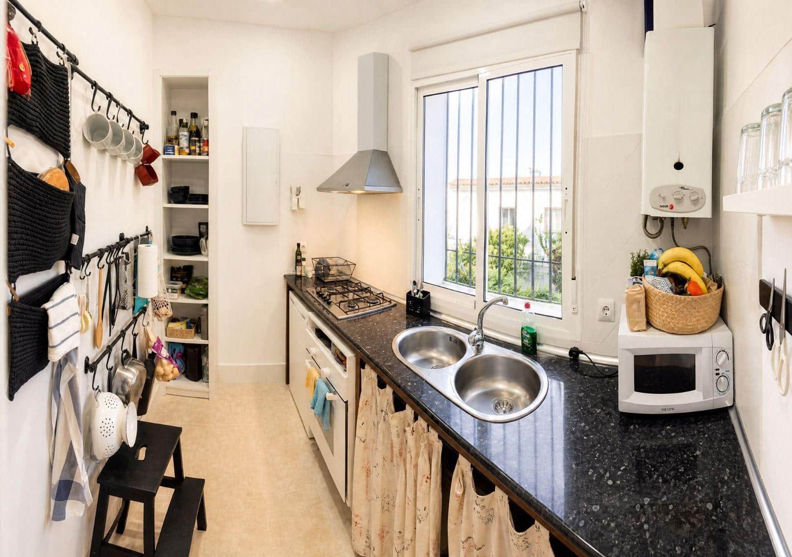 3 bedroom Townhouse for sale in Facinas with garage - € 580,000 (Ref: 9751939)