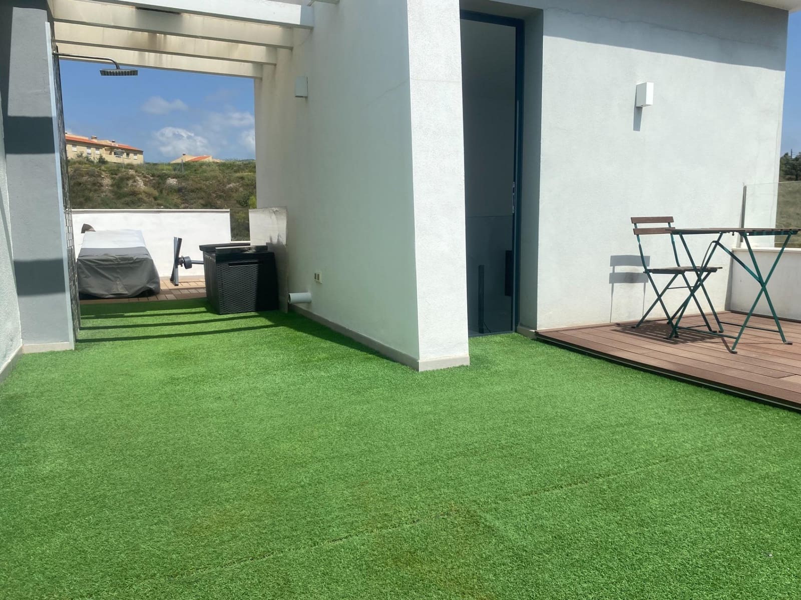 5 soveværelse Semi-Rækkehus til salg i Rincon de la Victoria med swimmingpool garage - € 600.000 (Ref: 9820446)