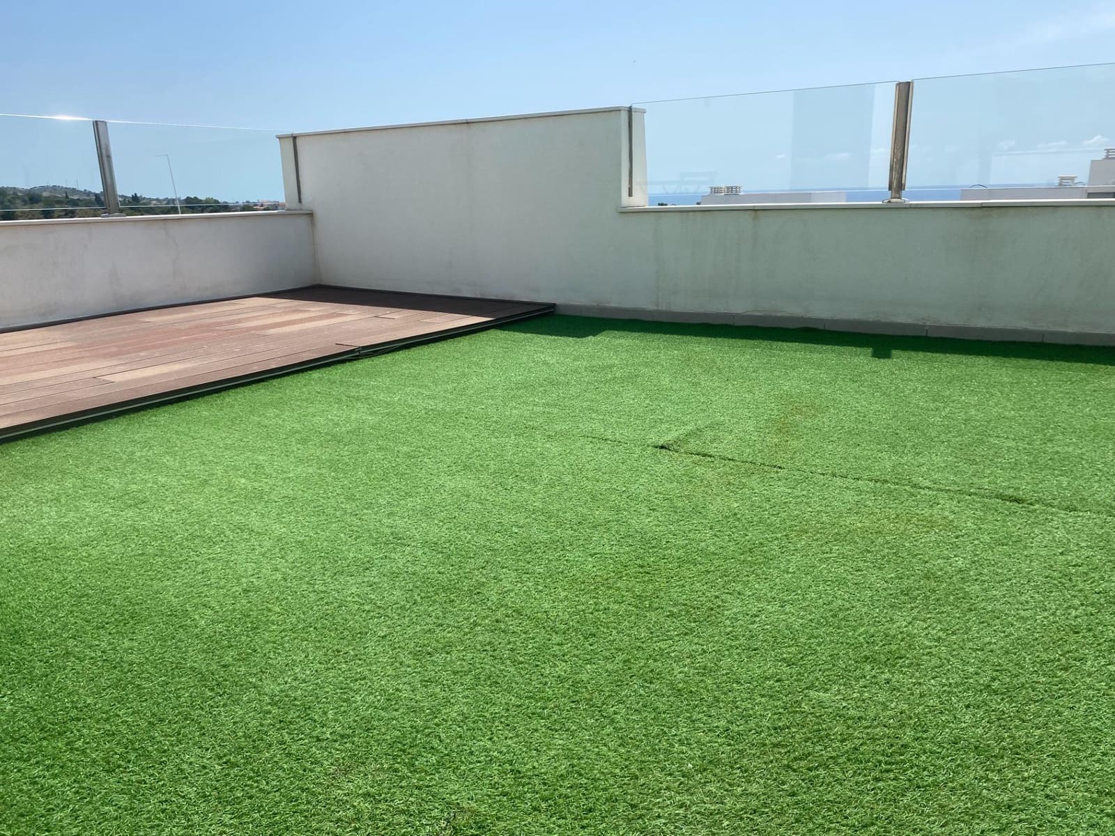 5 soveværelse Semi-Rækkehus til salg i Rincon de la Victoria med swimmingpool garage - € 600.000 (Ref: 9820446)