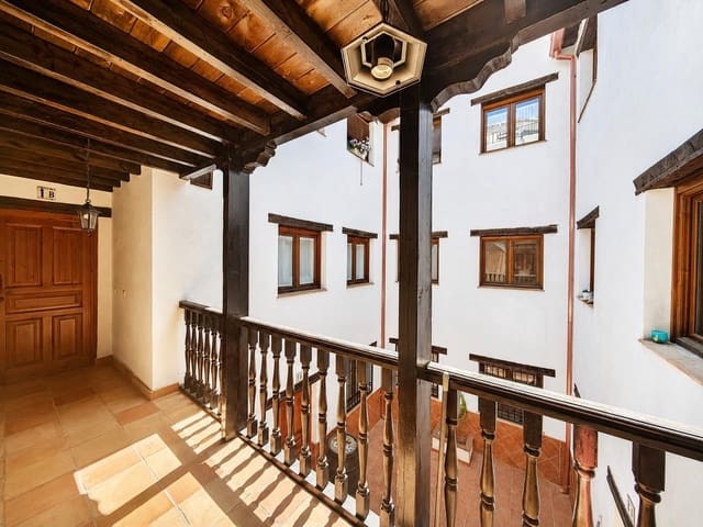 2 Zimmer Apartment zu verkaufen in Granada Stadt - 219.000 € (Ref: 9907512)